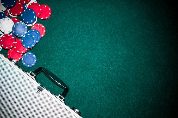 Dealer kasino langsung berinteraksi dengan pemain di platform satelittogel